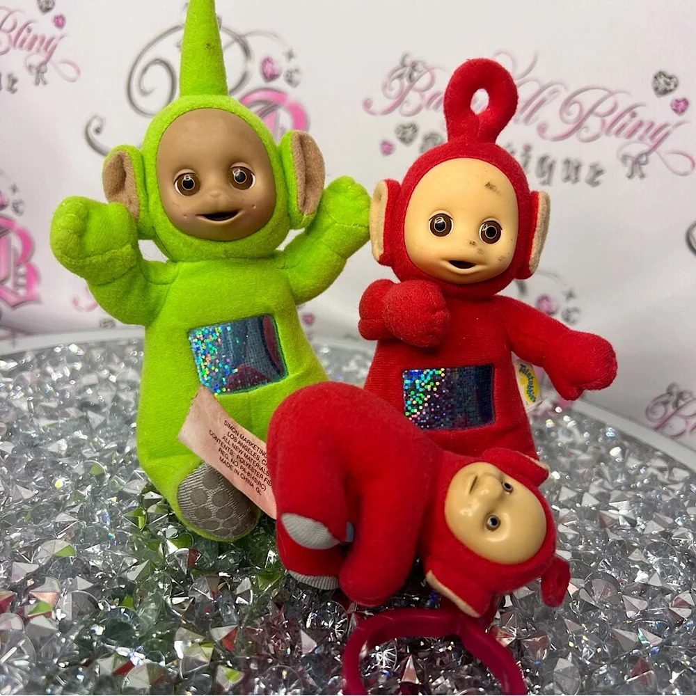 Teletubbies 2 rattles plush  and 1 key chain charm plush Po & lala green red